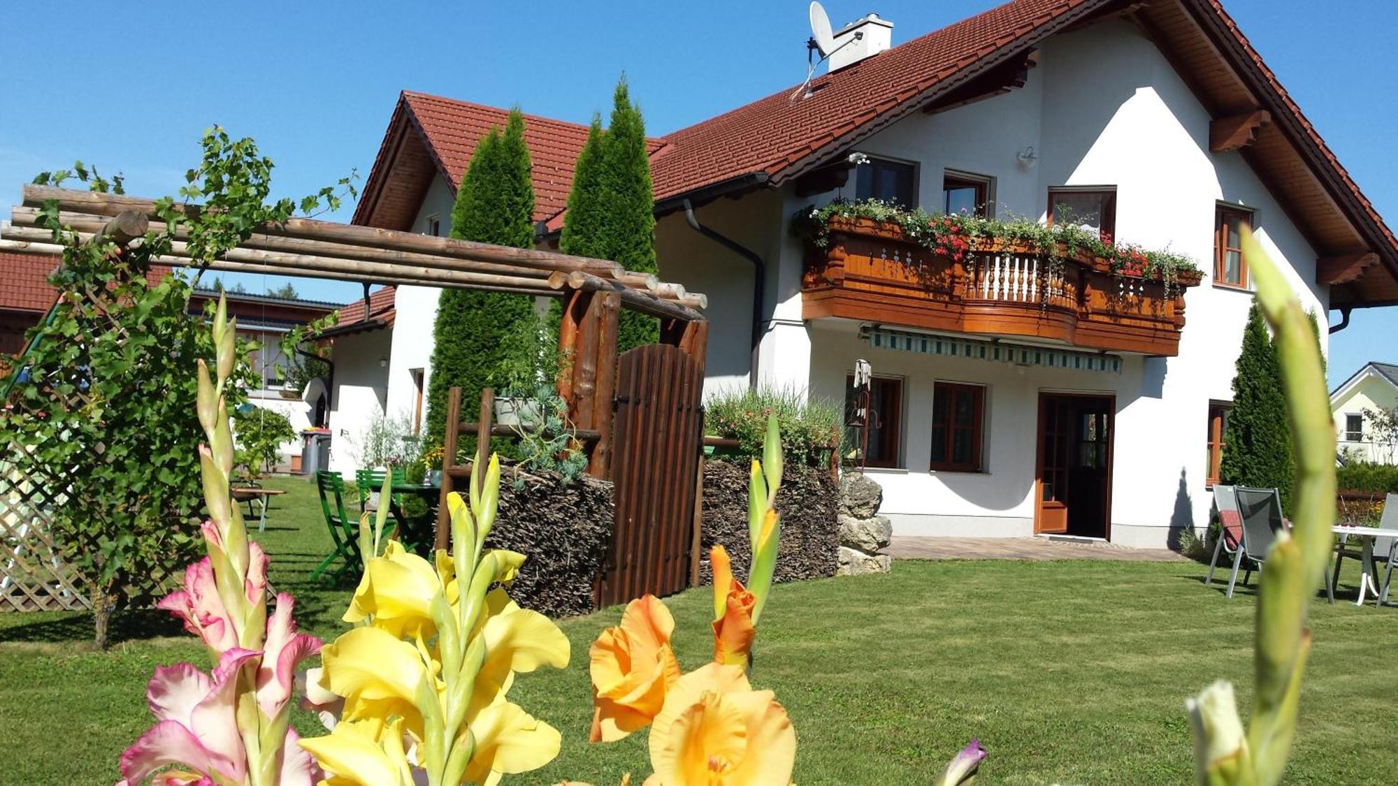 Privatzimmer Am Weinbrunnen Vorchdorf Exterior foto